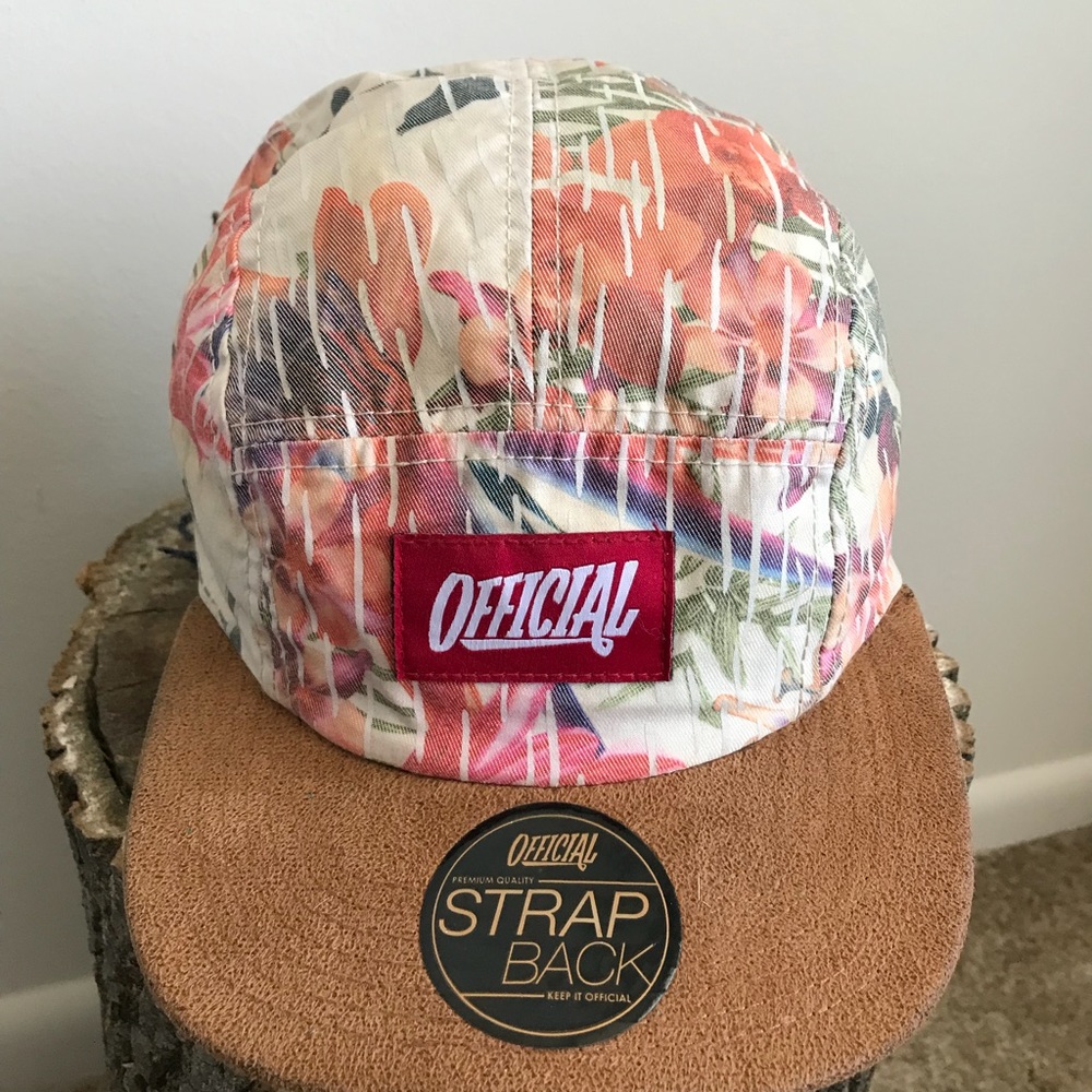Official Strapback - Picture 2 of 6